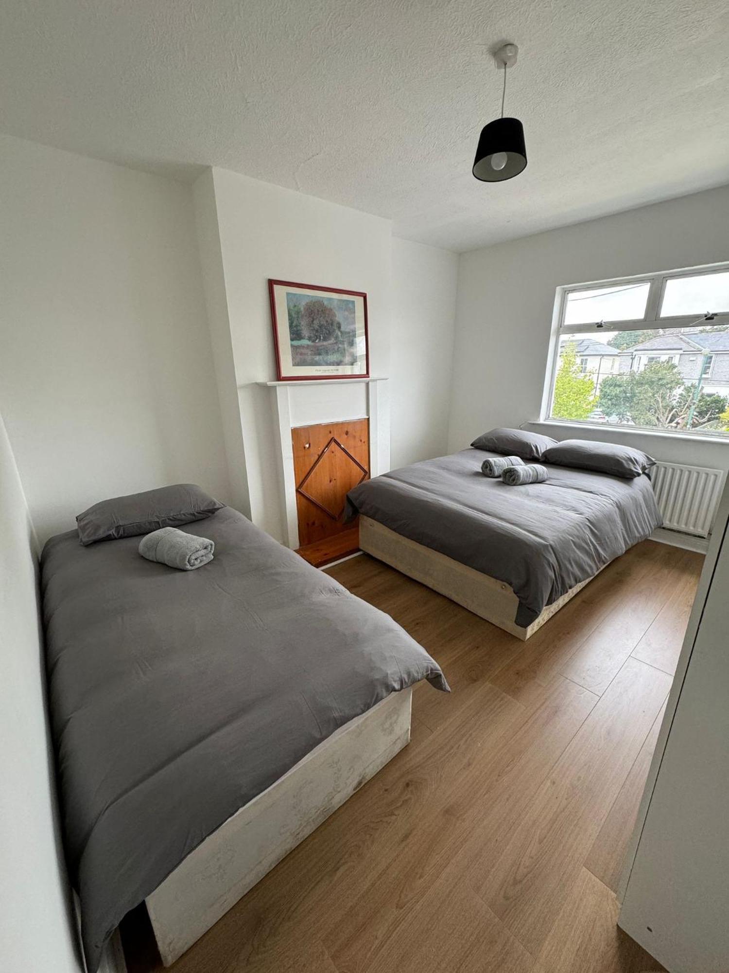 Nice Triple Room At 2 Iveragh Rd-7 Dublin Exterior foto